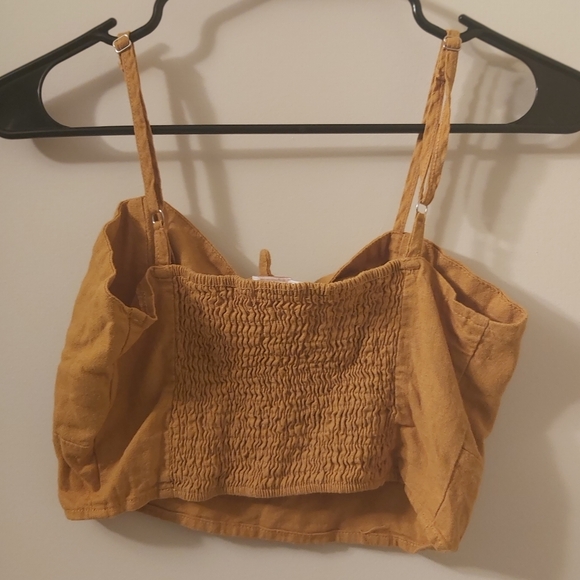 🤯2/$15 Revamped Mustard Linen+Rayon Crop Top Size Extra Small (XS)+ - Picture 5 of 5